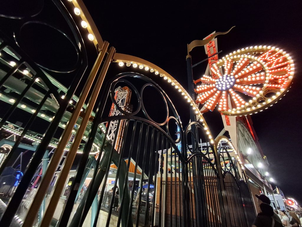 night luna park pic